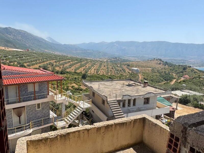 SHITET NDËRTESA NË RADHIMË,VLORË