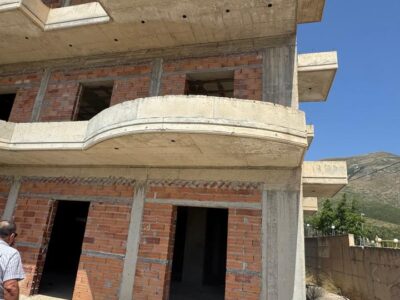 SHITET NDËRTESA NË RADHIMË,VLORË