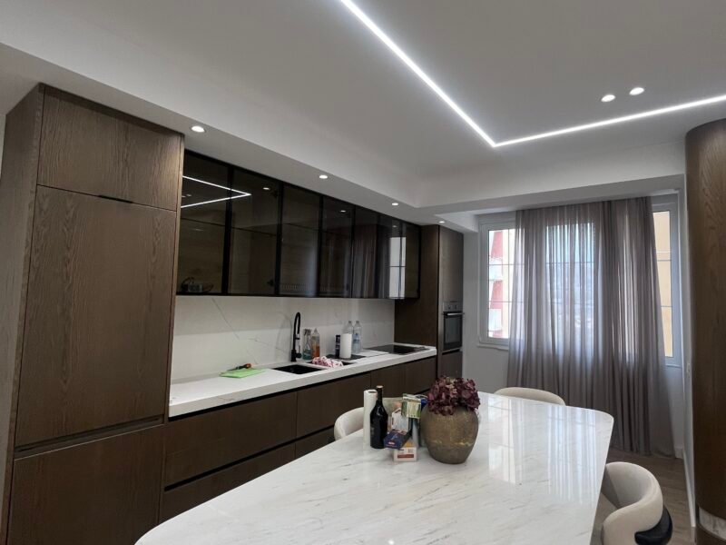 Shitet apartament🔥Tek shkolla e muzikes,Vlorë📍