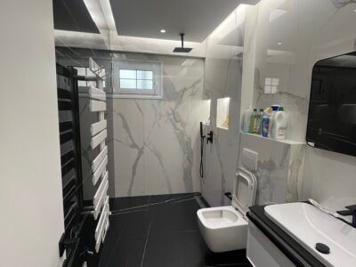 Shitet apartament🔥Tek shkolla e muzikes,Vlorë📍