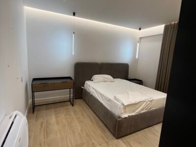 Shitet apartament🔥Tek shkolla e muzikes,Vlorë📍