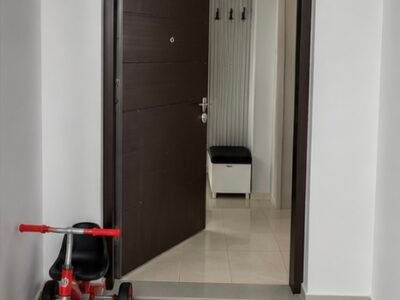Shitet apartament tek Qytet studenti,Tirane