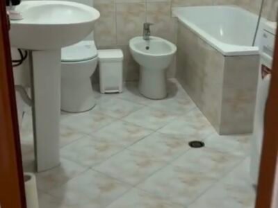 Shitet Apartament tek Mr.Greek,Vlore