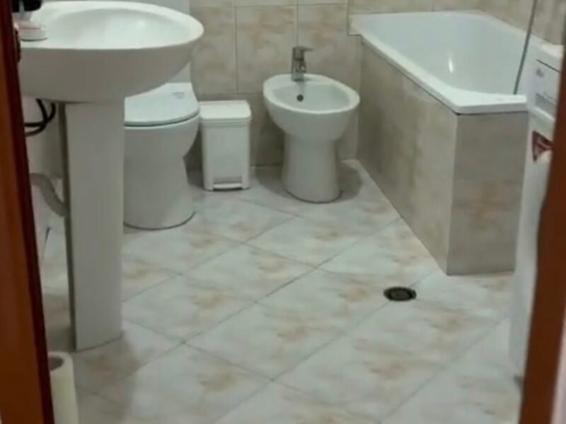 Shitet Apartament tek Mr.Greek,Vlore
