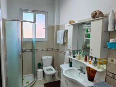 SHITET APARTAMENT🏠Rruga Gjergj.Arianiti,Sarandë📍