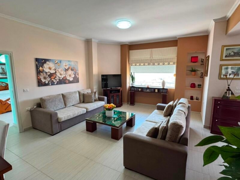 SHITET APARTAMENT🏠Rruga Gjergj.Arianiti,Sarandë📍